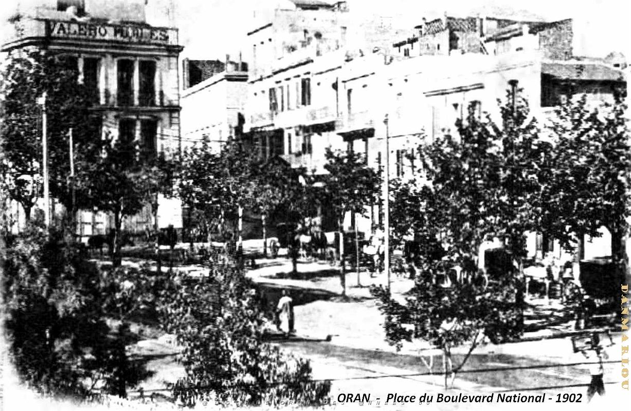 Oran - Place du Boulevard National - 1902.jpg